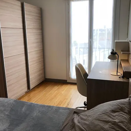 Grand Lumineux Avec Balcon 아파트